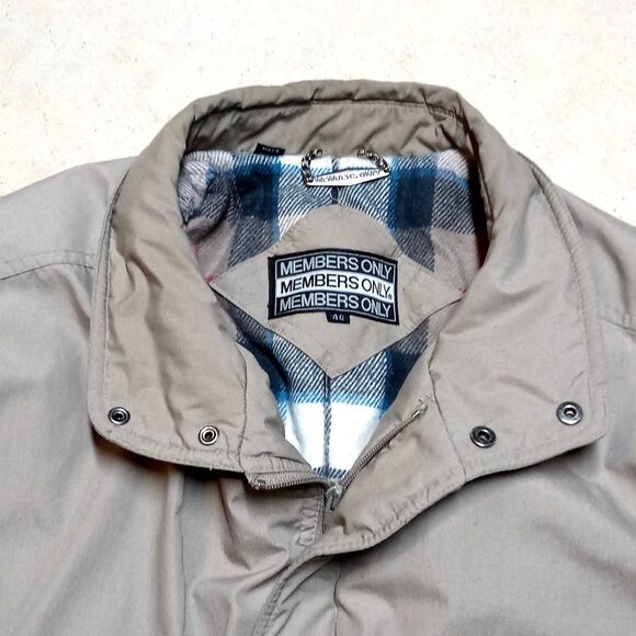 Vintage Members Only Insulated Jacket Size 40 (Large) Bomber Full Zip Puffer - Picture 2 of 10